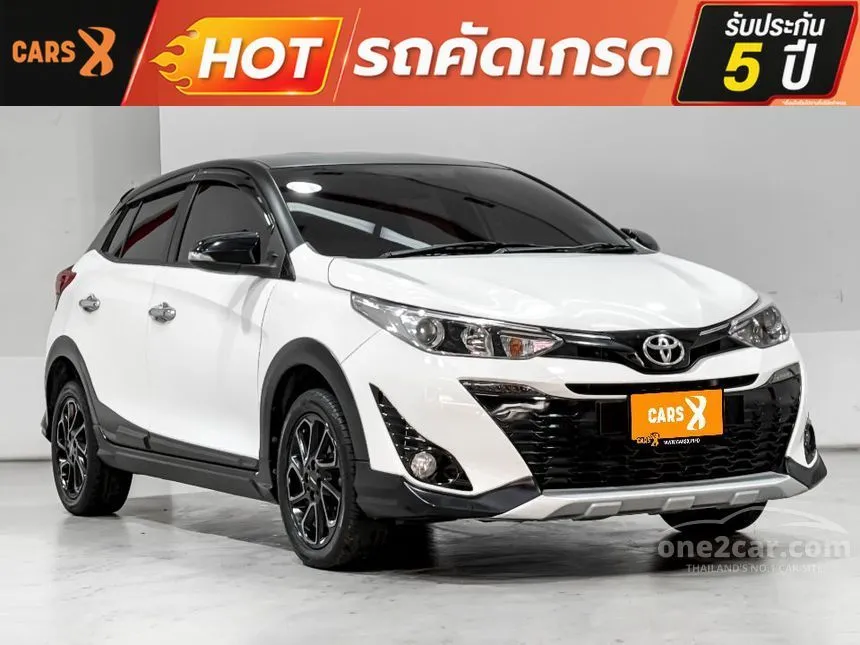 2020 Toyota YARIS High Cross Hatchback