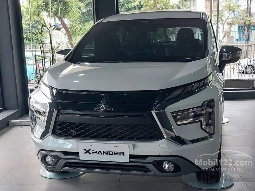 Jual Mobil Mitsubishi Xpander 2023 ULTIMATE 1.5 di DKI Jakarta Automatic Wagon Putih Rp 290.000.000