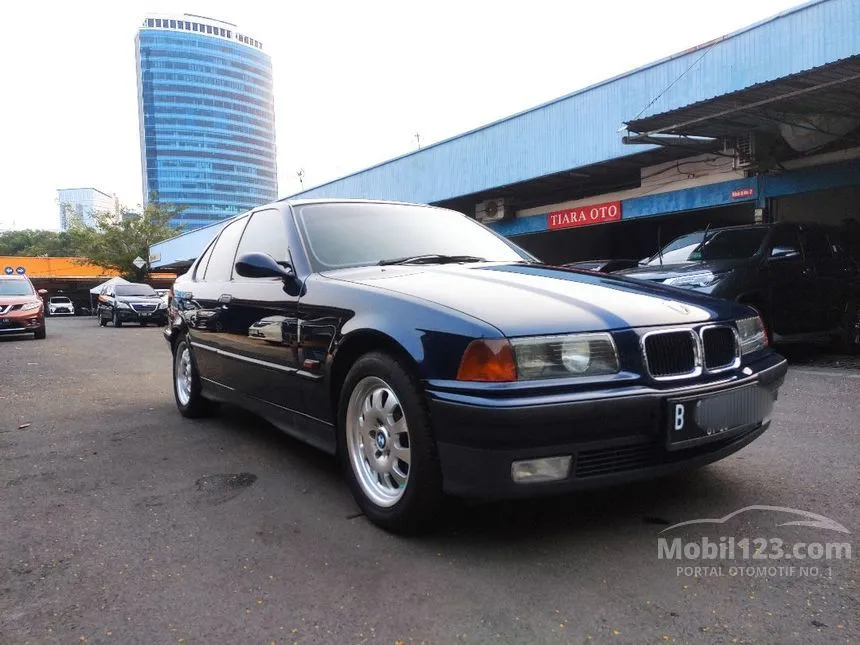 1996 BMW 320i E36 2.0  Sedan