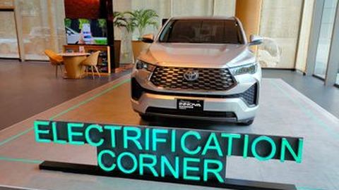 Tak Dapat Subsidi, Toyota Harap Insentif Mobil Hybrid Ditambah