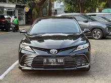 2022 Toyota Camry 2.5 V (Premium Color) Sedan TOYOTA ALL NEW CAMRY 2.5 V AT 2022 HITAM METALIK LOW KM 52 RIBU SUNROOF 360 CAMERA
