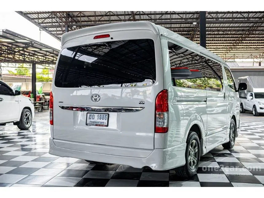 2018 Toyota Ventury V Van