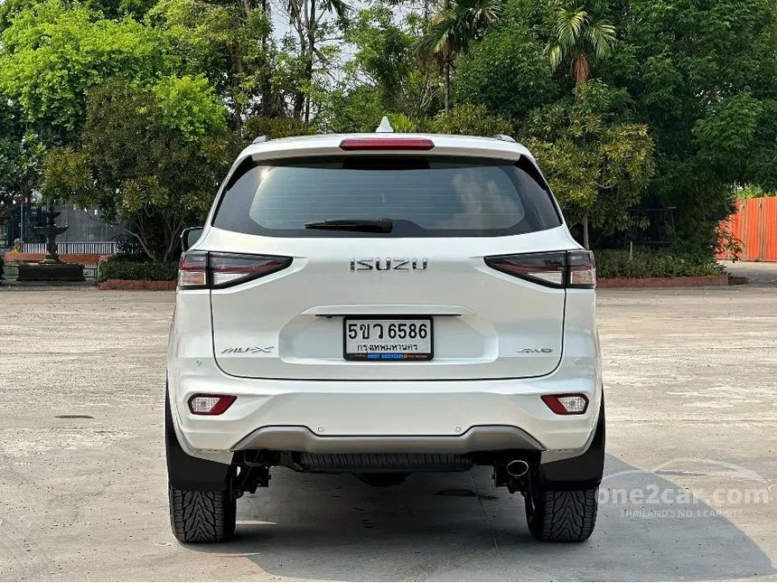 2021 Isuzu MU-X Ultimate SUV