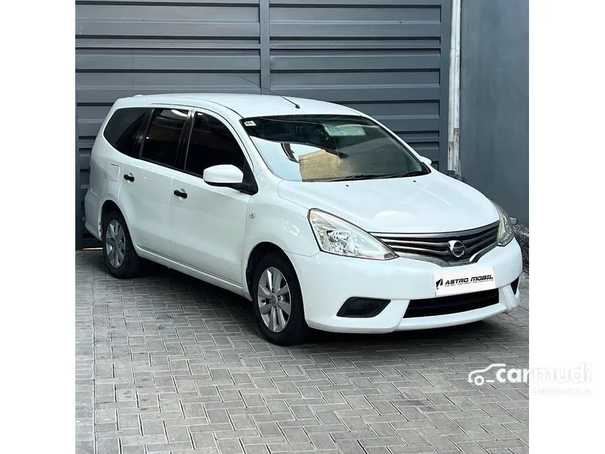Jual Mobil Nissan Grand Livina 2013 SV 1.5 di Jawa Timur Automatic MPV Putih Rp 107.999.000