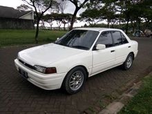 Mazda 323 1.6 Putih 1991