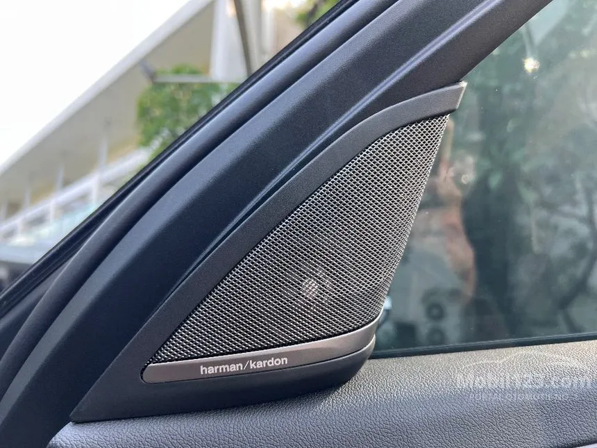 2023 BMW 520i M Sport Sedan