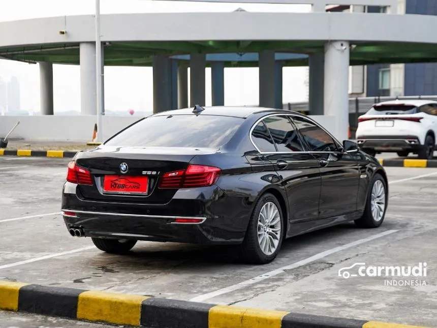 2015 BMW 528i Luxury Sedan