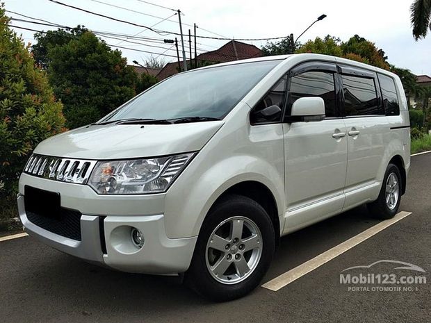  Mobil  Bekas  Baru  dijual  di Jawa  barat  Indonesia Dari 