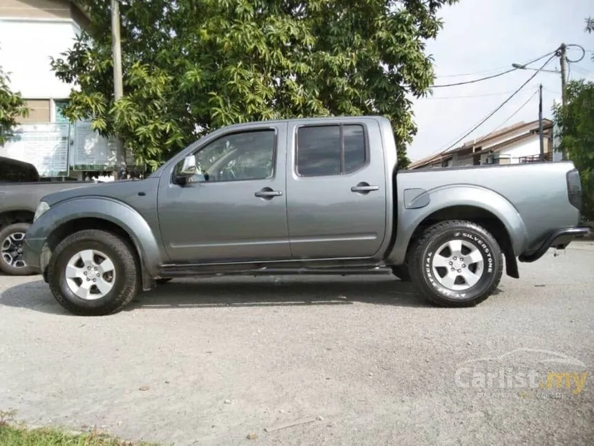 2009 Nissan Navara Dual Cab Pickup Truck