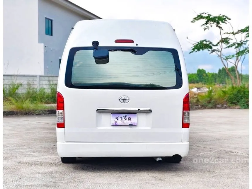 2013 Toyota HIACE D4D Van