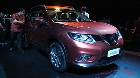 Mencoba Kursi Baris Ketiga All-New X-Trail