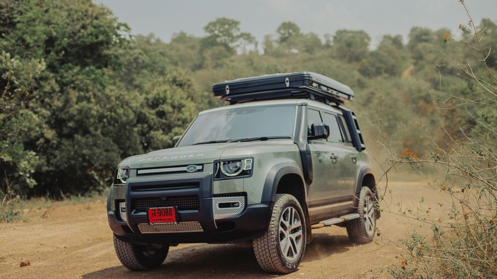 Plug in hybrid land deals rover defender