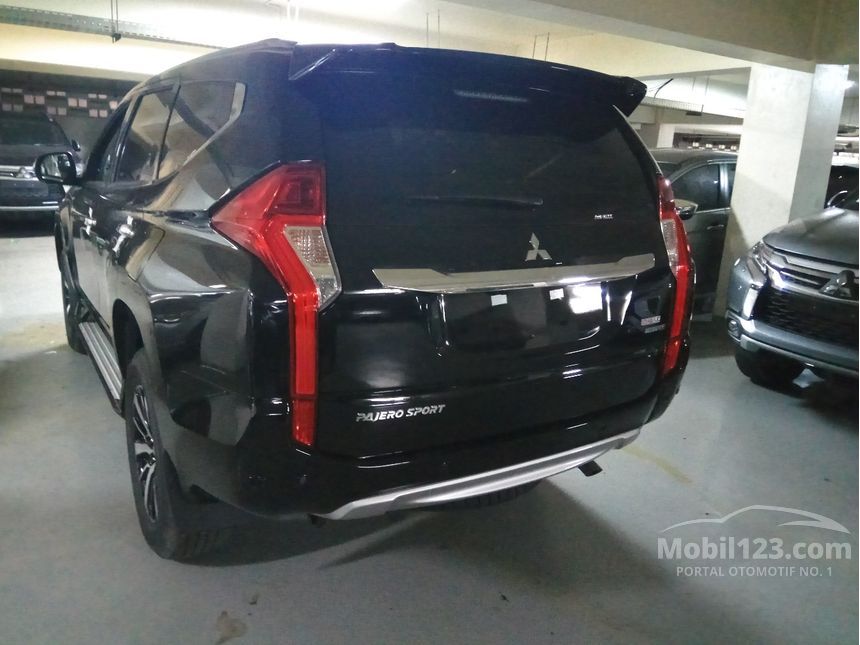 Jual Mobil Mitsubishi Pajero Sport 2018 Dakar Ultimate 2.4 Jual Mobil Mitsubishi Pajero Sport 2018 Dakar Ultimate 2.4