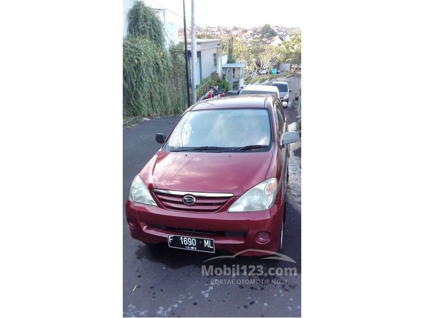 Jual Mobil Daihatsu Xenia 2004 1.0 di Jawa Timur Manual 