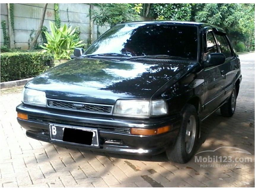 1994 Daihatsu Charade Sedan