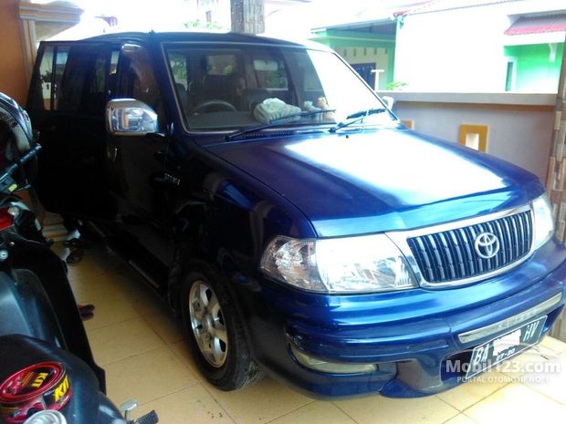 Toyota Kijang LGX Mobil bekas dijual di Indonesia Dari Toyota Kijang LGX Mobil bekas dijual di Indonesia Dari