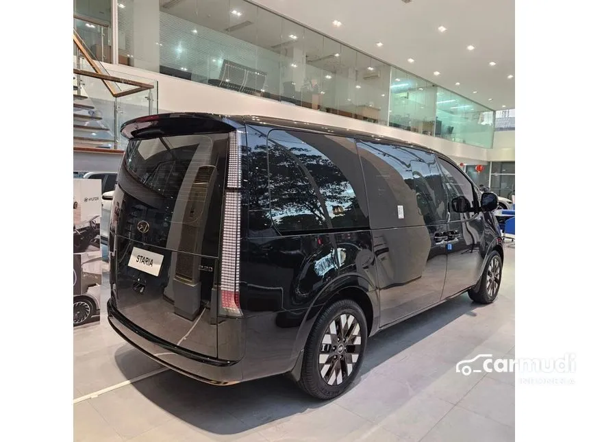 2024 Hyundai Staria Signature 7 Wagon