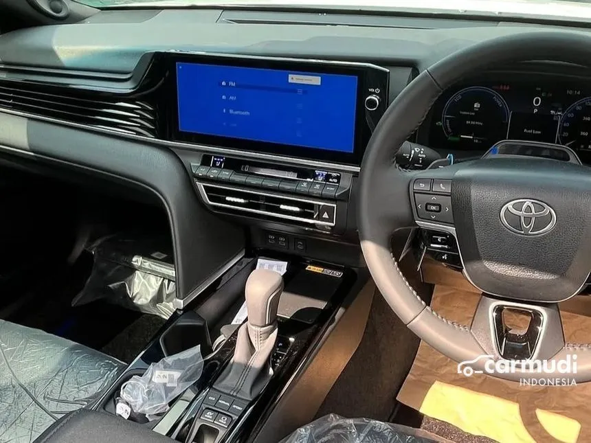 2026 Toyota Camry HEV (Premium Color) Sedan