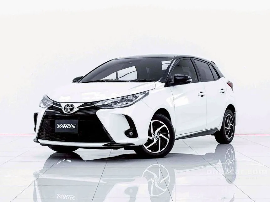 2020 Toyota YARIS Sport Premium Black Roof Hatchback