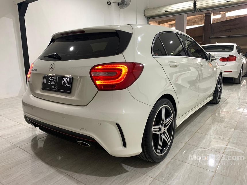 Jual Mobil  Mercedes  Benz  A250 2014 Sport  2 0 di  DKI 