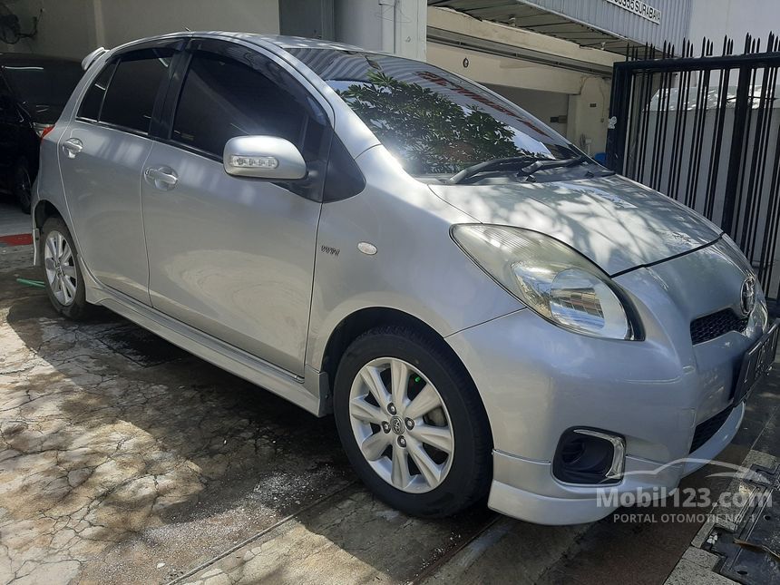Jual Mobil Toyota Yaris 2012 E 1.5 di Jawa Timur Automatic Hatchback ...