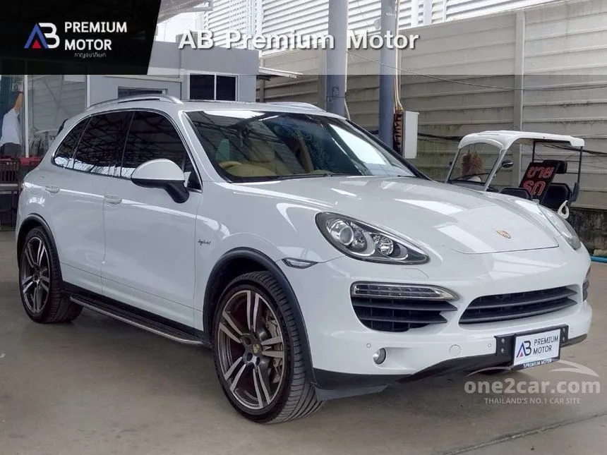 2013 Porsche CAYENNE S Hybrid SUV