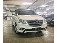 Toyota Kijang Innova 2.0 V AT Dp 15jt