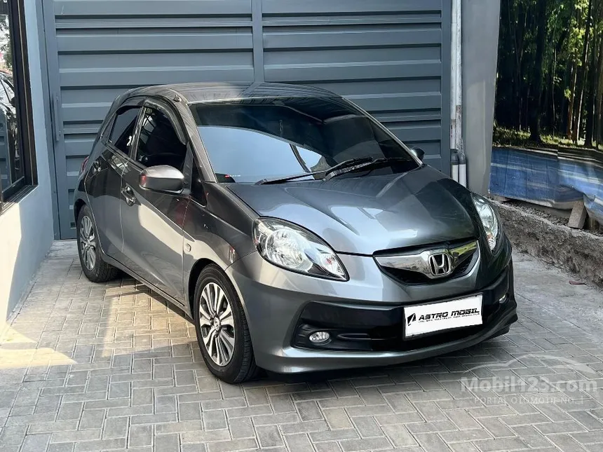 Jual Mobil Honda Brio 2015 Satya S 1.2 di Jawa Timur Manual Hatchback Abu