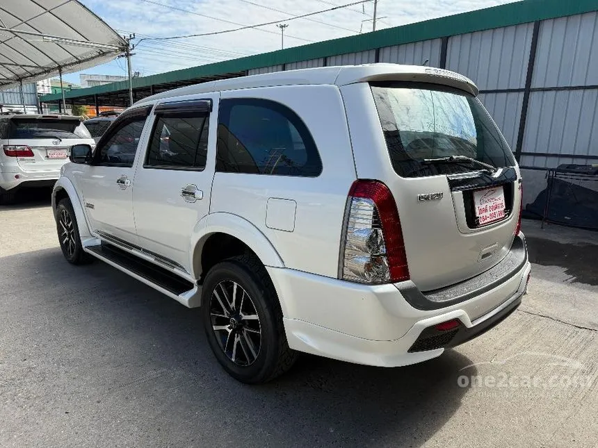 2013 Isuzu MU-7 Choiz SUV