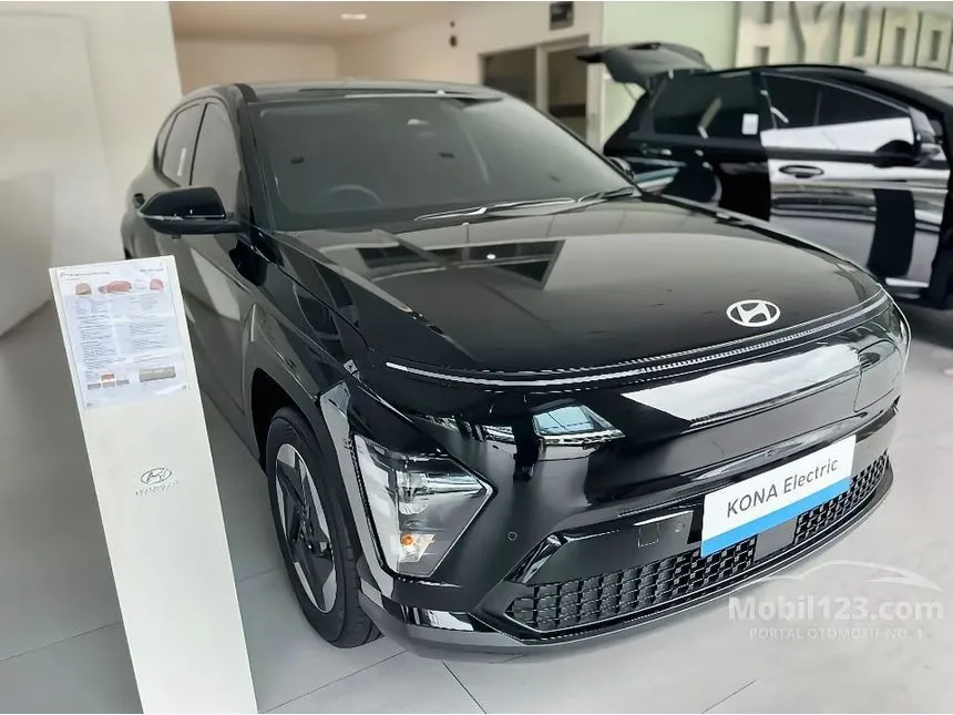 2026 Hyundai Kona Signature Standard Range SUV