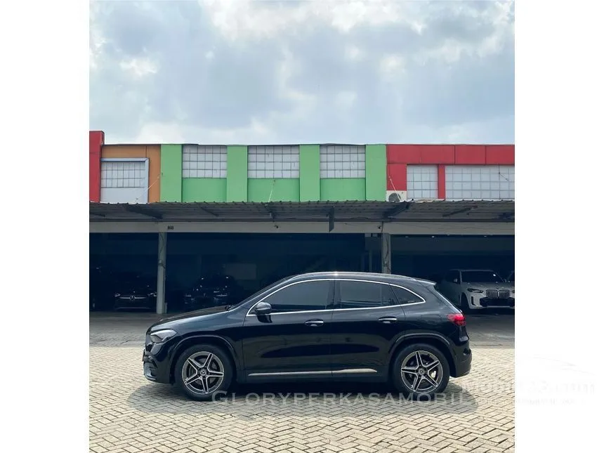 2024 Mercedes-Benz GLA200 AMG Line SUV