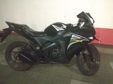 Honda CBR 150R 2011 Black Mulus Banget