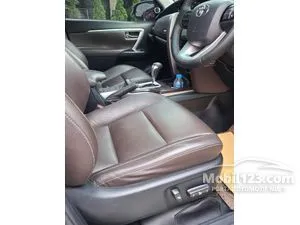 2019 Toyota Fortuner 2.4 VRZ TRD 4X2 SUV