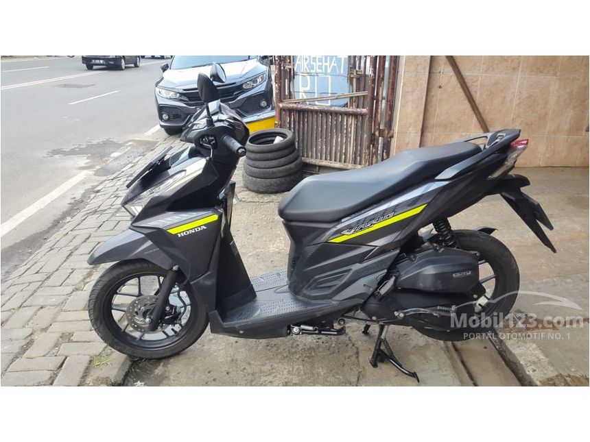 Jual Motor  Honda Vario  2017  125  0 1 di Banten Automatic 