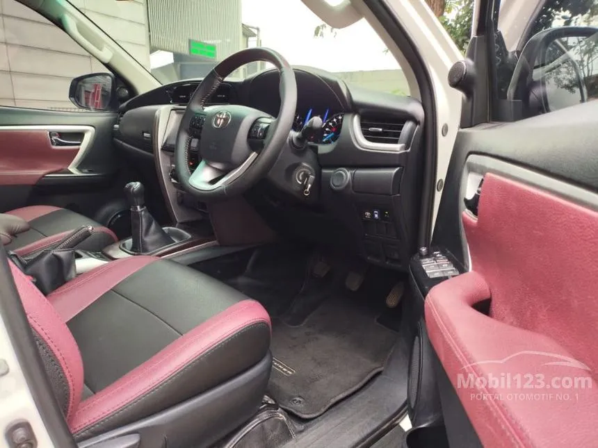 2017 Toyota Fortuner G 4X2 SUV